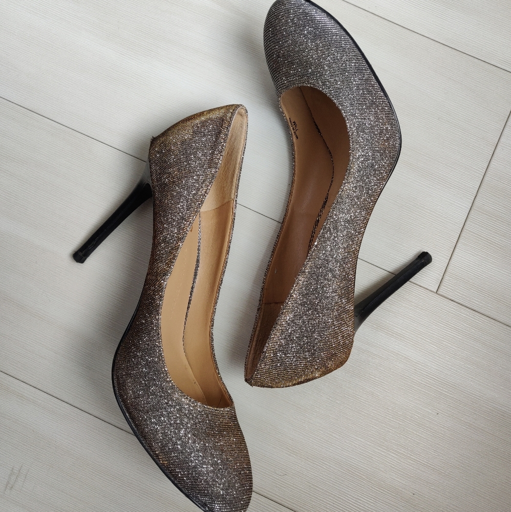 Banana Republic Sparkle Pumps Heels size 7.5